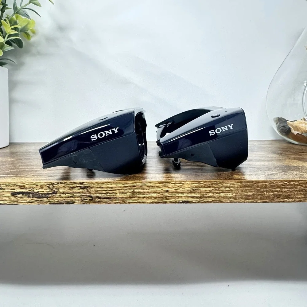 2 SONY 3D GLASSES HU09RH6 Rechargable (No Charging Cable)‎